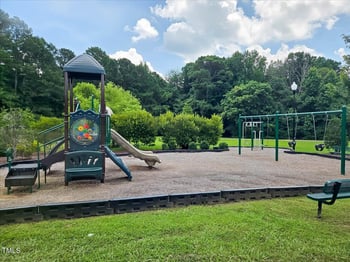 9045 Chelsea Dr, Raleigh, NC 27603
