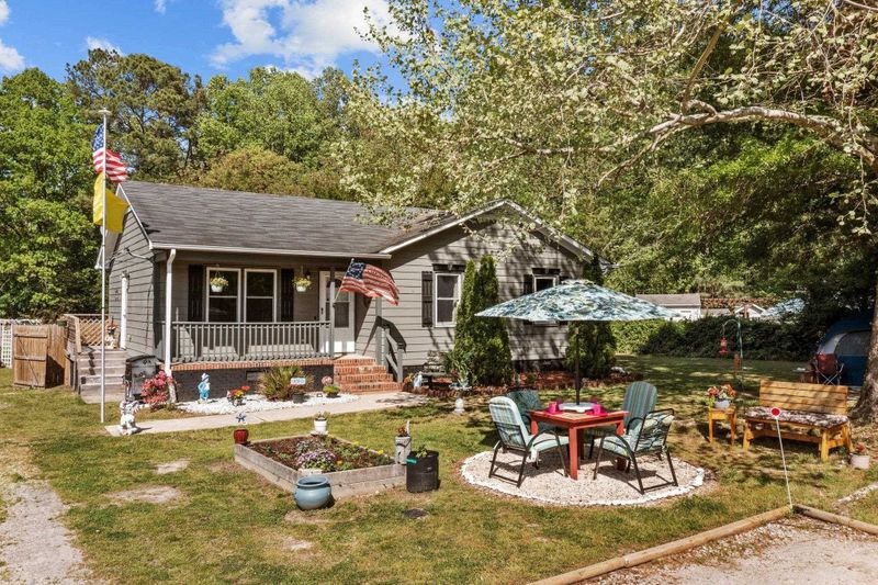 9045 Dukes Lake Rd, Zebulon, NC 27597