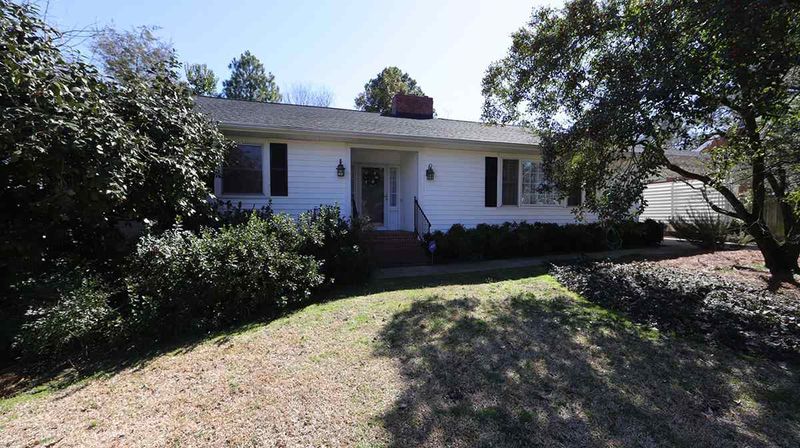 905 S 10th St, Lillington, NC 27546