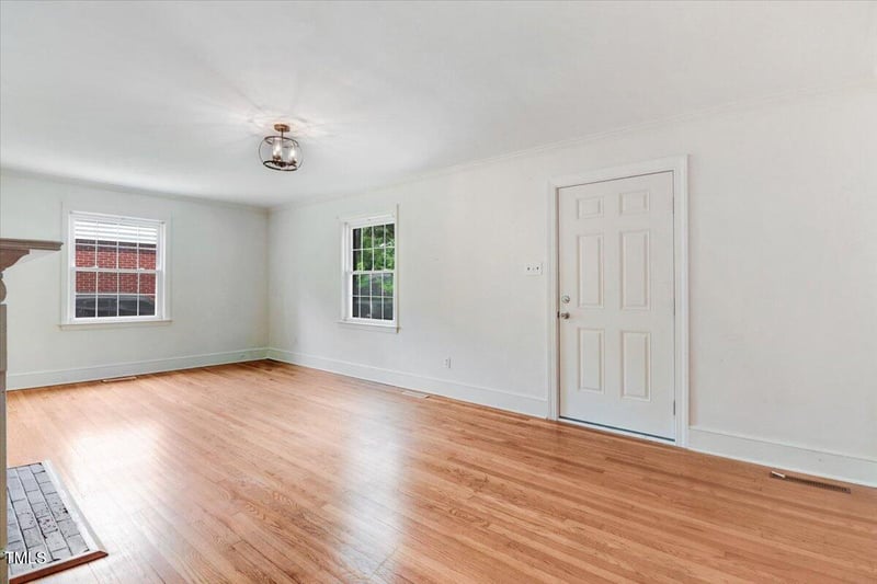 905 1st St, Smithfield, NC 27577