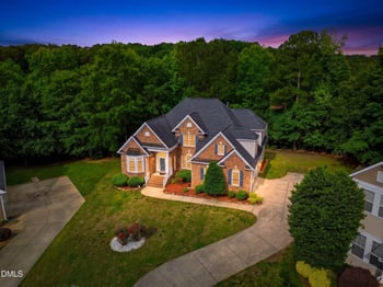 905 Babbling Creek Ln, Fuquay Varina, NC 27526