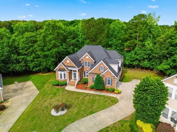 905 Babbling Creek Ln, Fuquay Varina, NC 27526