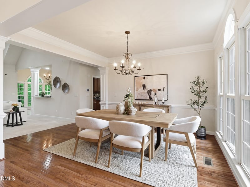 905 Babbling Creek Ln, Fuquay Varina, NC 27526