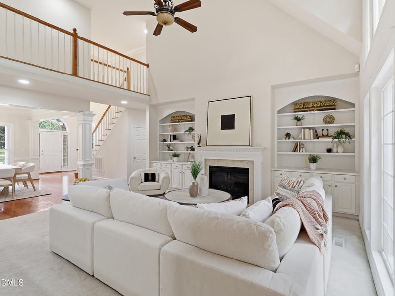 905 Babbling Creek Ln, Fuquay Varina, NC 27526