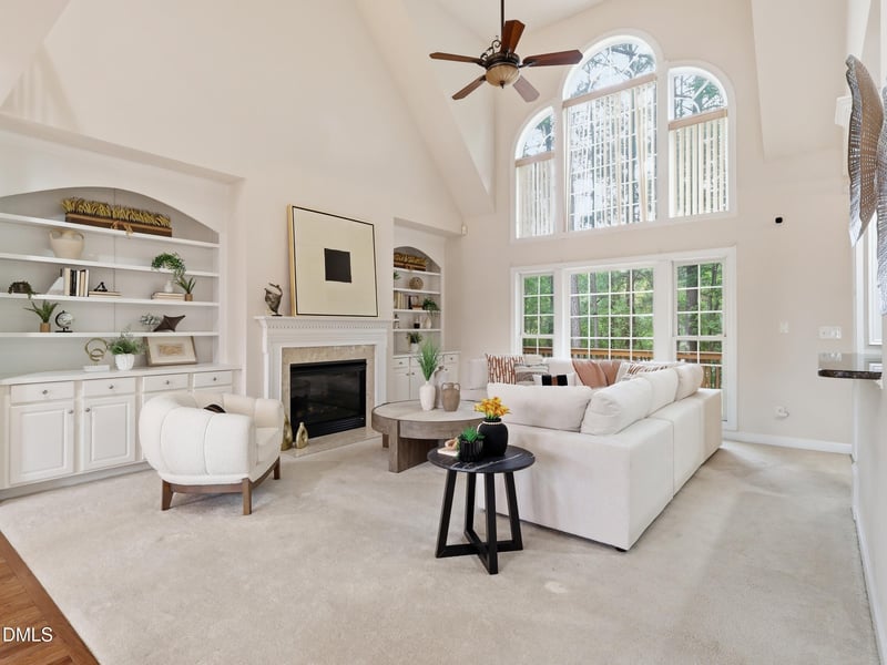 905 Babbling Creek Ln, Fuquay Varina, NC 27526