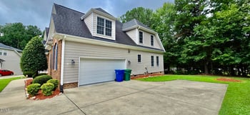 905 Babbling Creek Ln, Fuquay Varina, NC 27526