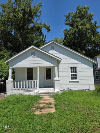 905 Chestnut St, Fayetteville, NC 28301