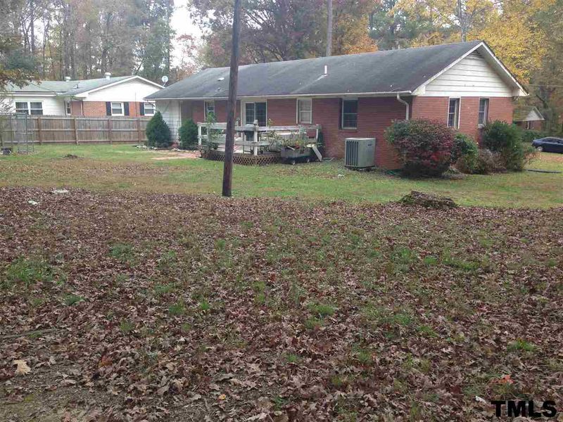 905 Colonial Heights Dr, Durham, NC 27704