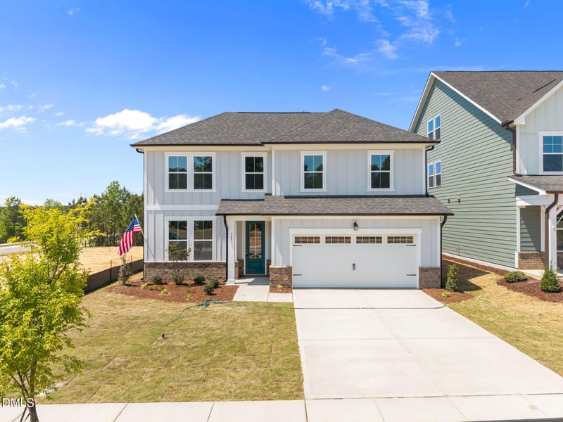 905 Diana Victoria Ct, Wendell, NC 27591