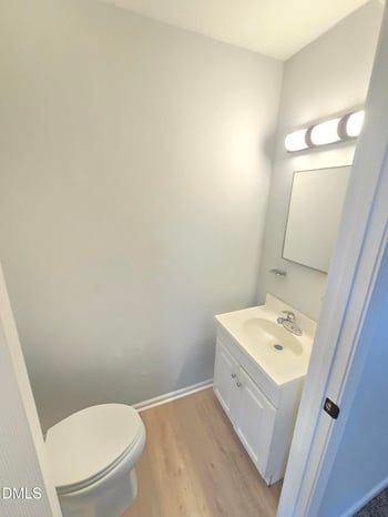 905 Hunt St, Burlington, NC 27217