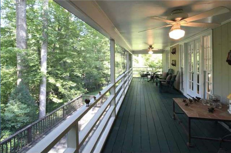 905 Kings Mill Rd, Chapel Hill, NC 27517