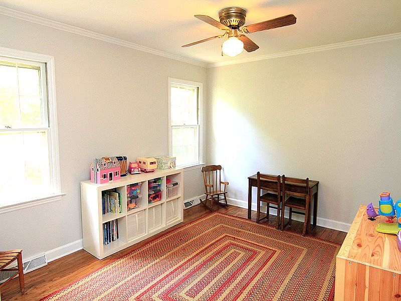 905 Langford Pl, Raleigh, NC 27609