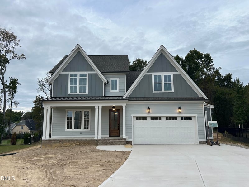 905 Lily Claire Ln, Fuquay Varina, NC 27526