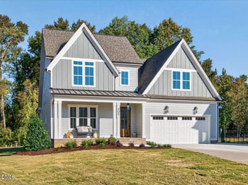 905 Lily Claire Ln, Fuquay Varina, NC 27526