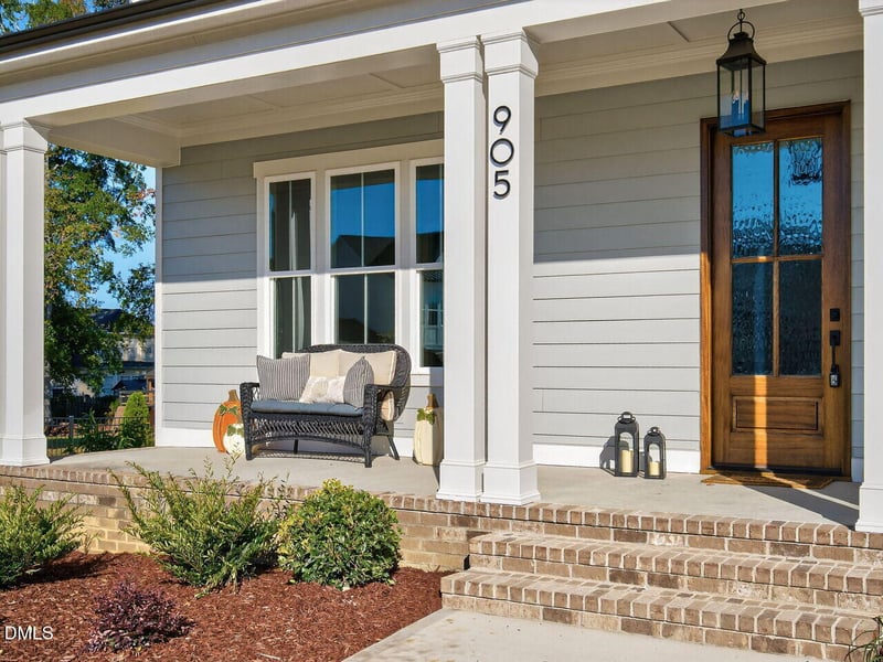 905 Lily Claire Ln, Fuquay Varina, NC 27526