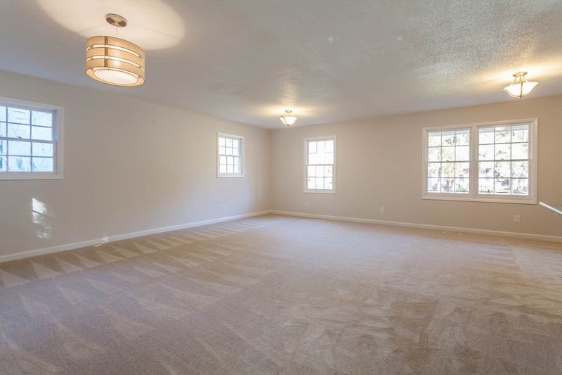 905 Lorain Ave, Durham, NC 27704
