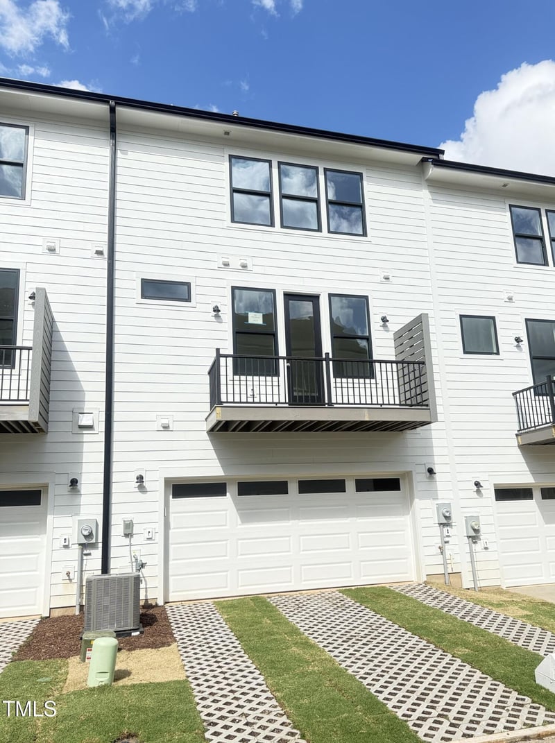 905 Myers Point Dr, Morrisville, NC 27560