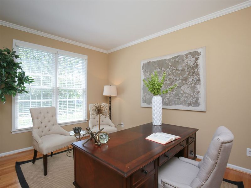 905 Oak Grove Pw, Durham, NC 27703