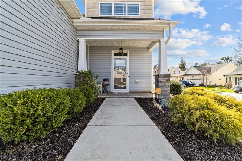 905 Palm Ct, Mebane, NC 27302