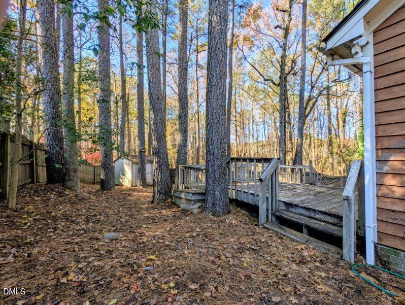 905 Pond St, Clayton, NC 27520