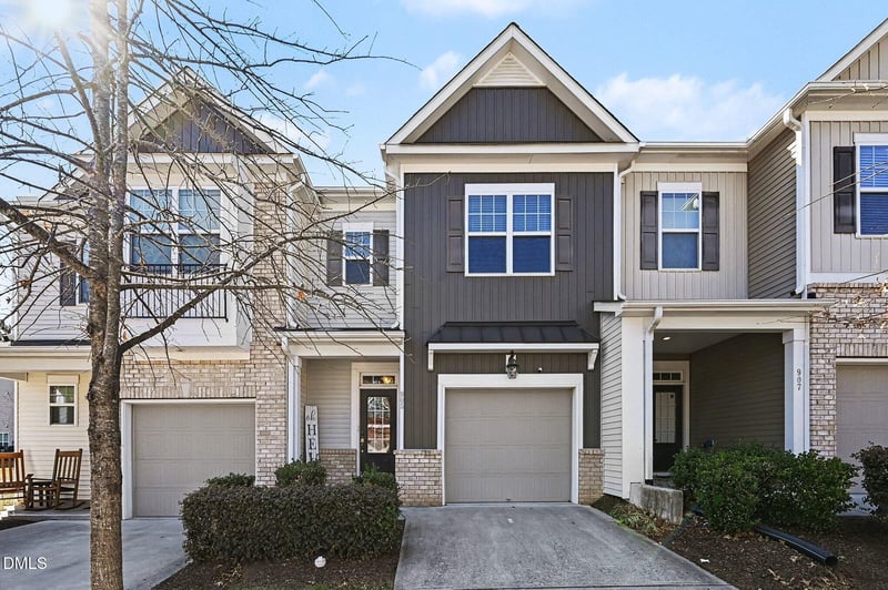 905 Saratoga Dr, Durham, NC 27704
