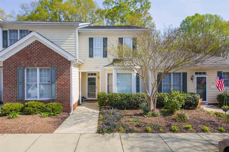 905 Teague Pl, Durham, NC 27707
