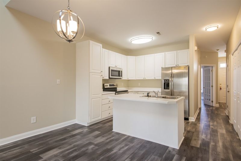 905 Teague Pl, Durham, NC 27707
