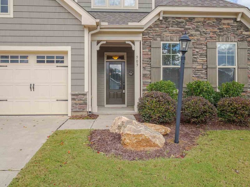 905 Traditions Ridge Dr, Wake Forest, NC 27587