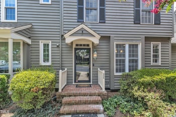 906 Albany Ct, Raleigh, NC 27615