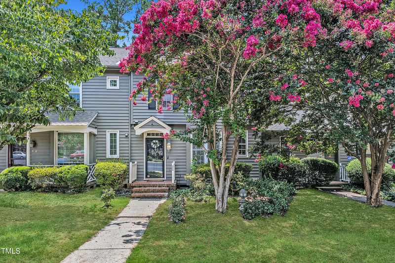 906 Albany Ct, Raleigh, NC 27615