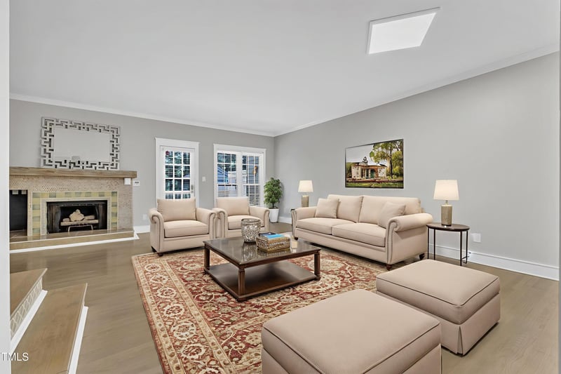 906 Albany Ct, Raleigh, NC 27615