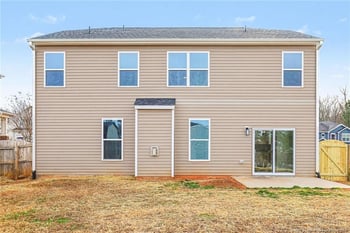 906 Amanda Dr, Sanford, NC 27330