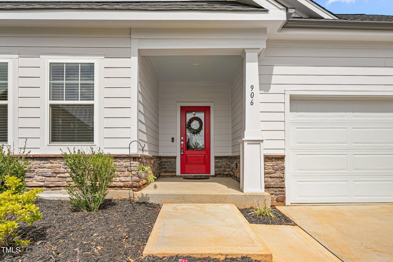 906 Beeline Ln, Mebane, NC 27302