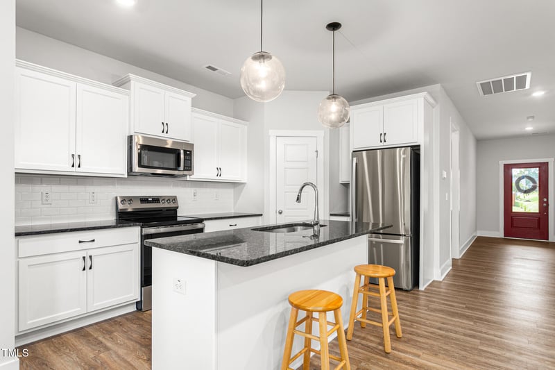 906 Beeline Ln, Mebane, NC 27302