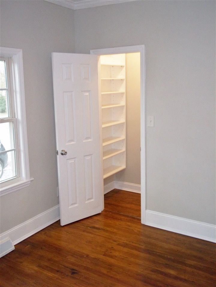 906 Benton St, Hillsborough, NC 27278