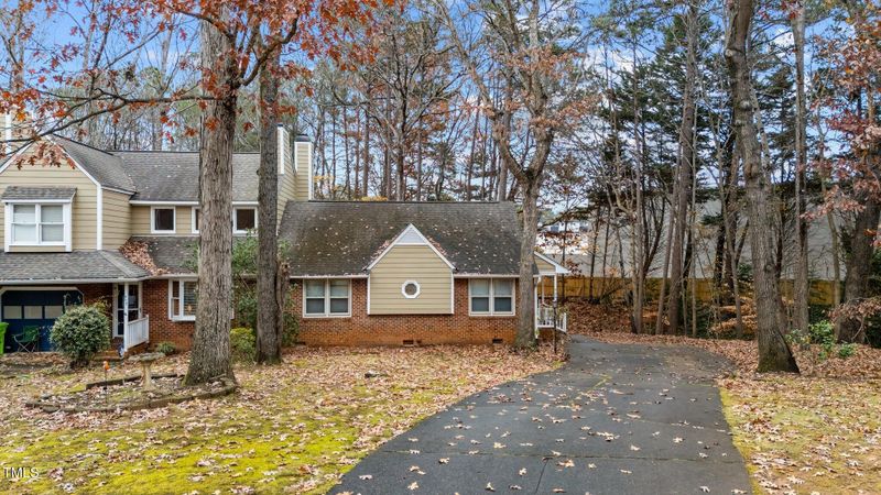 906 Bridge Way, Raleigh, NC 27615