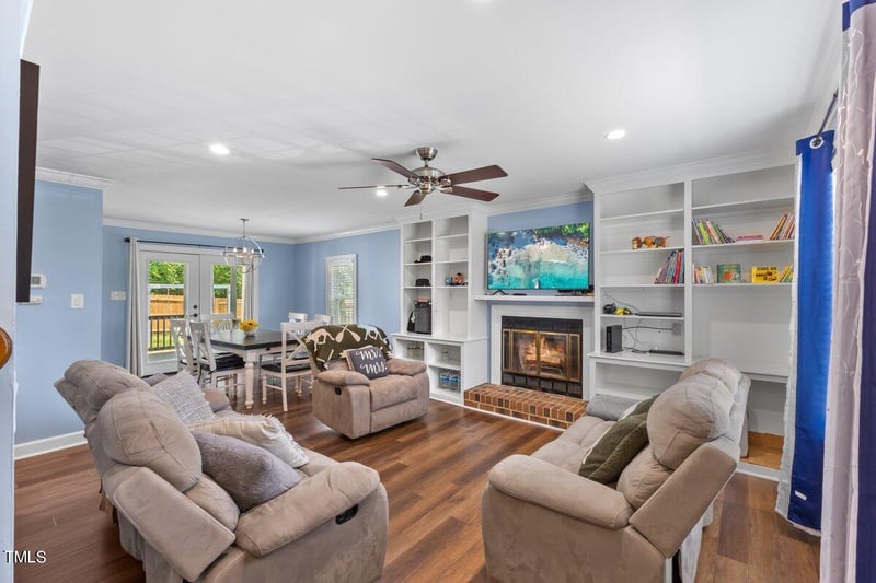 906 Chalk Level Rd, Durham, NC 27704