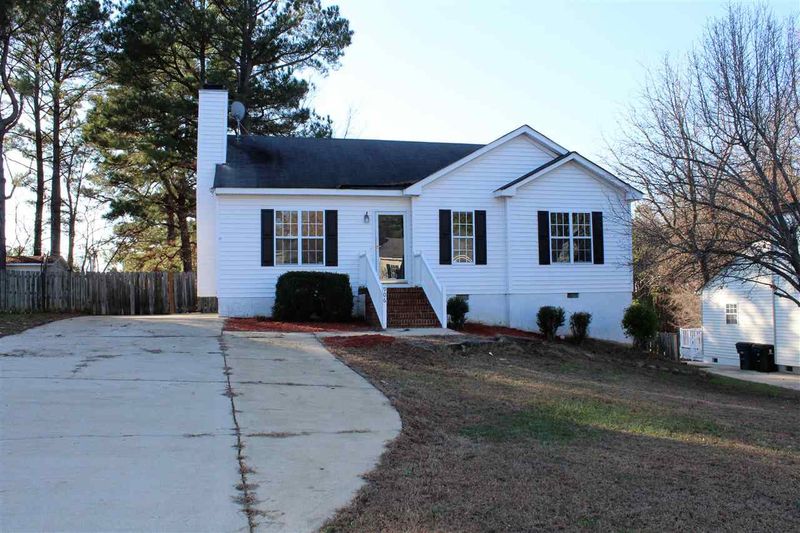 906 Danley Ln, Knightdale, NC 27545