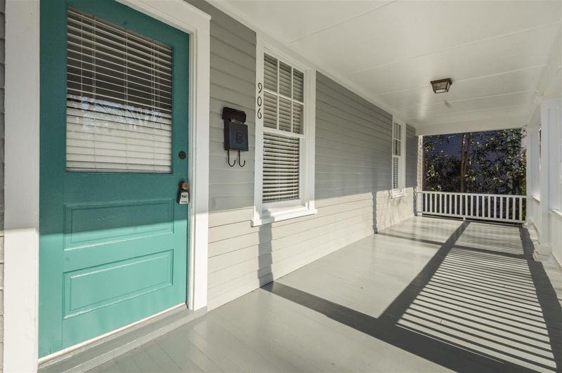 906 Dorothea Dr, Raleigh, NC 27603