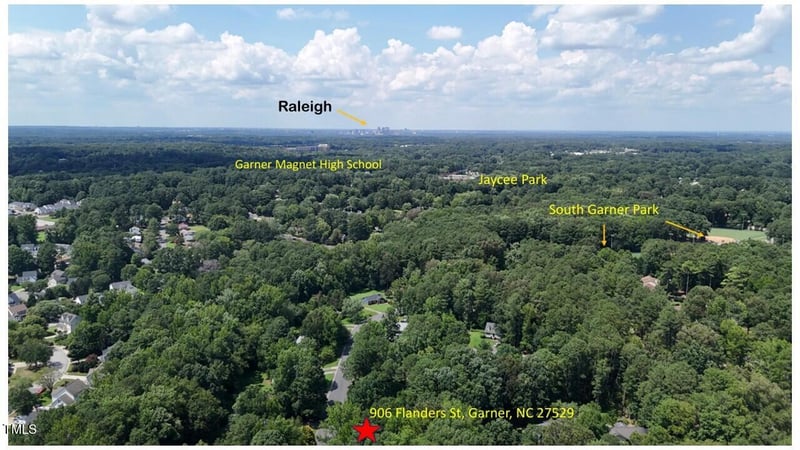 906 Flanders St, Garner, NC 27529