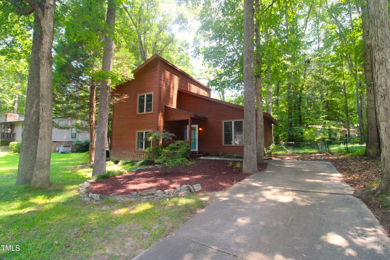 906 Flanders St, Garner, NC 27529