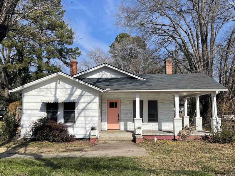 906 W Garner Rd, Garner, NC 27529