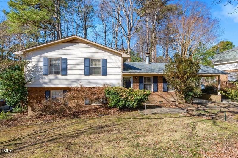 906 Griffis St, Cary, NC 27511