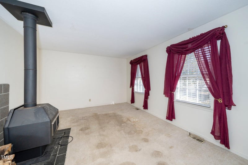 906 Griffis St, Cary, NC 27511