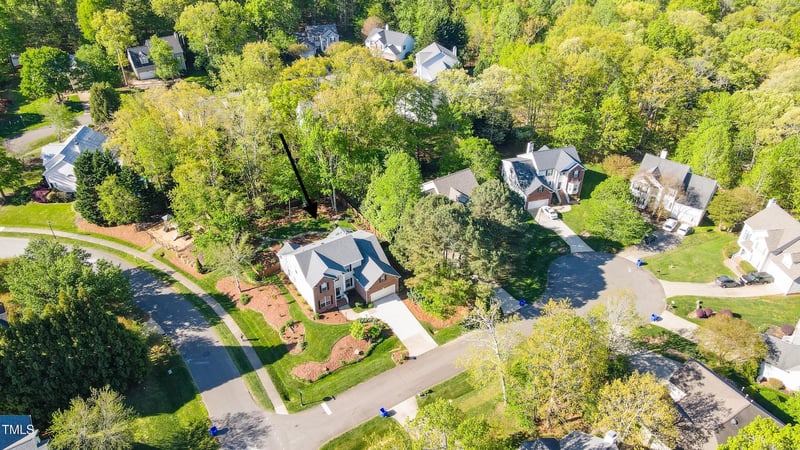 906 Ingram Ct, Hillsborough, NC 27278