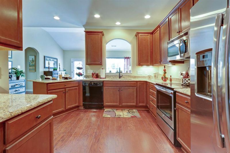 906 Lake Michael Way, Mebane, NC 27302