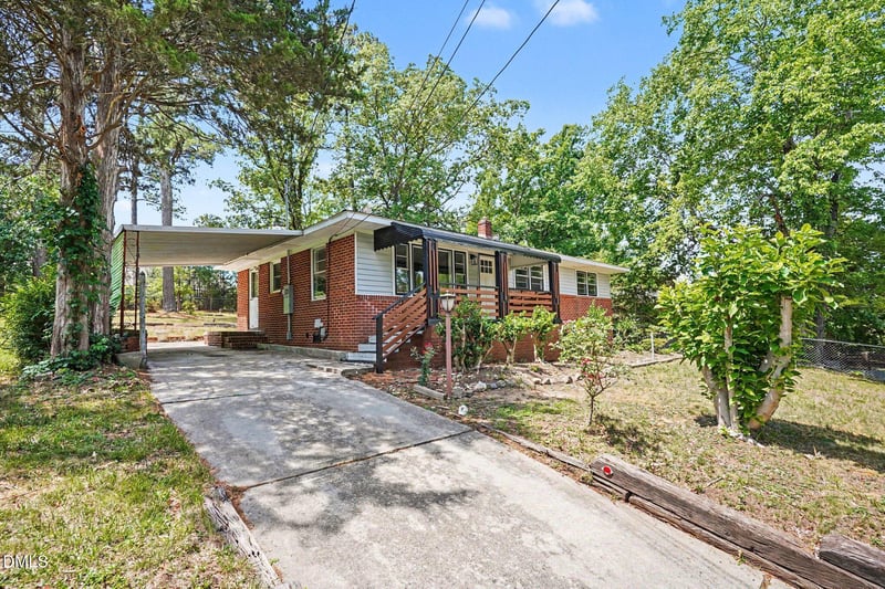 906 Larchwood Dr, Durham, NC 27713