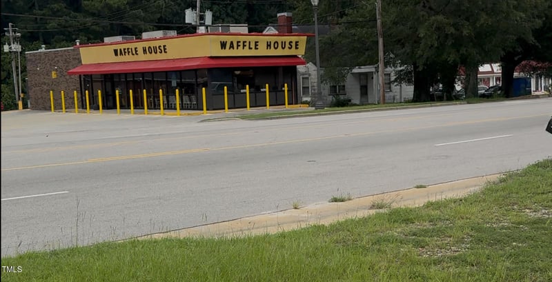 906 Main St, Benson, NC 27504