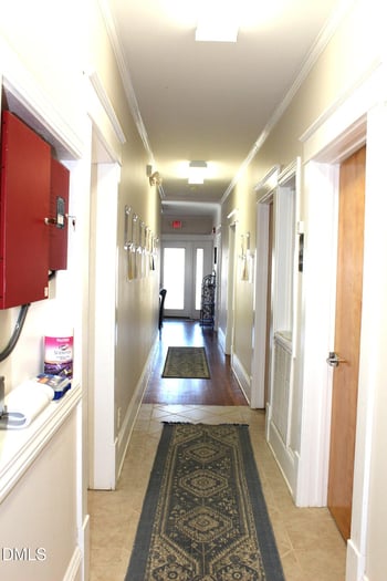906 S Main St, Burlington, NC 27215