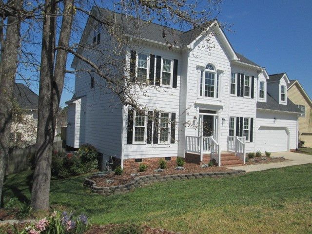 906 Newington Dr, Apex, NC 27502